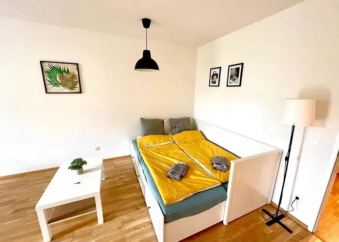 Muzeta11 - Modern Town With Balcony Appartement *
